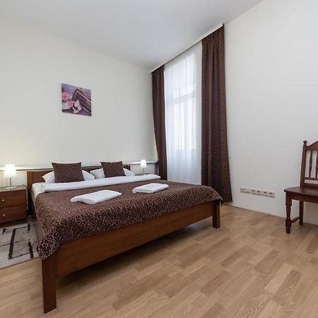 Mini-Hotel Guest Residence Kyiv Exterior foto