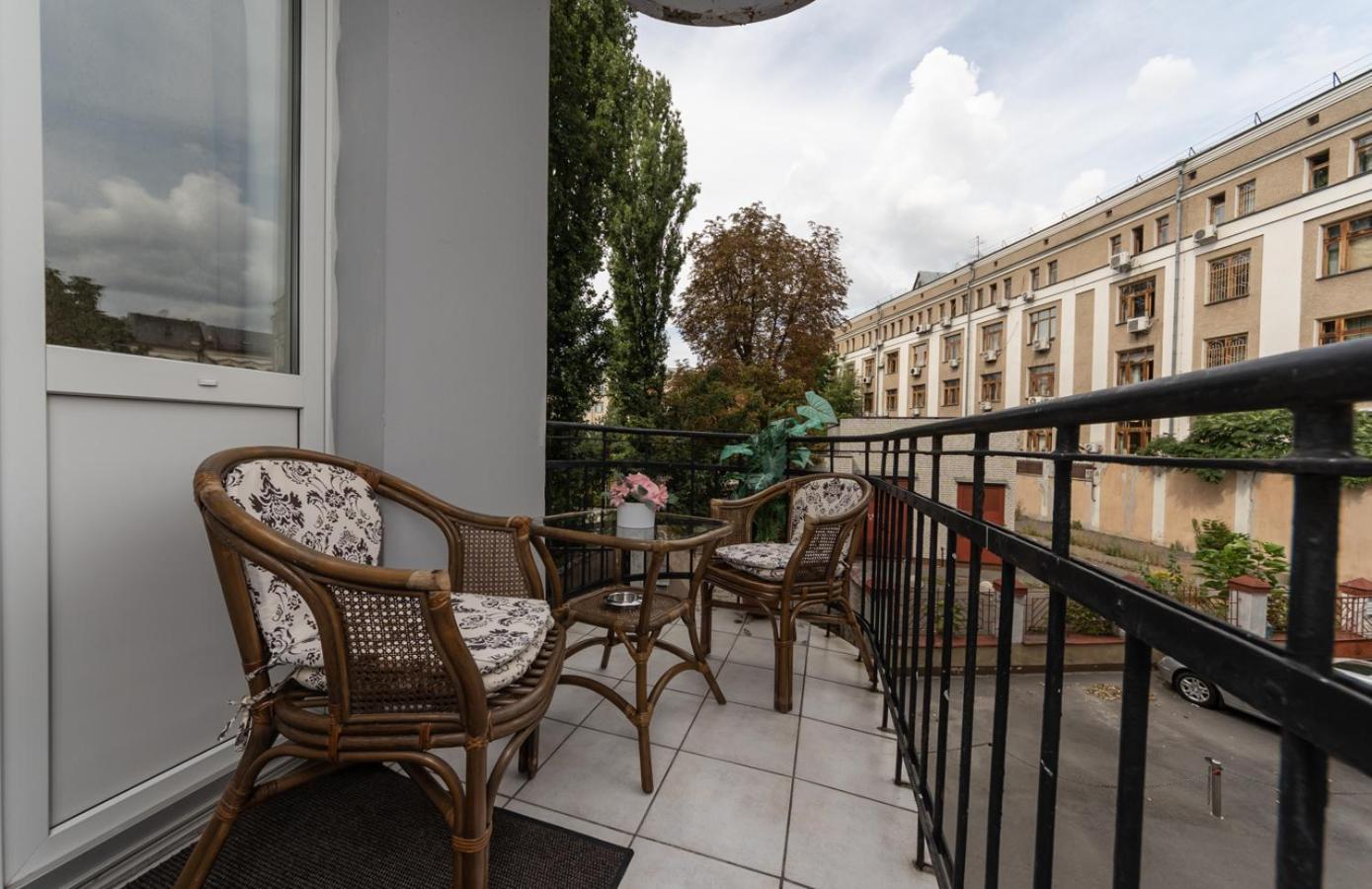 Mini-Hotel Guest Residence Kyiv Exterior foto