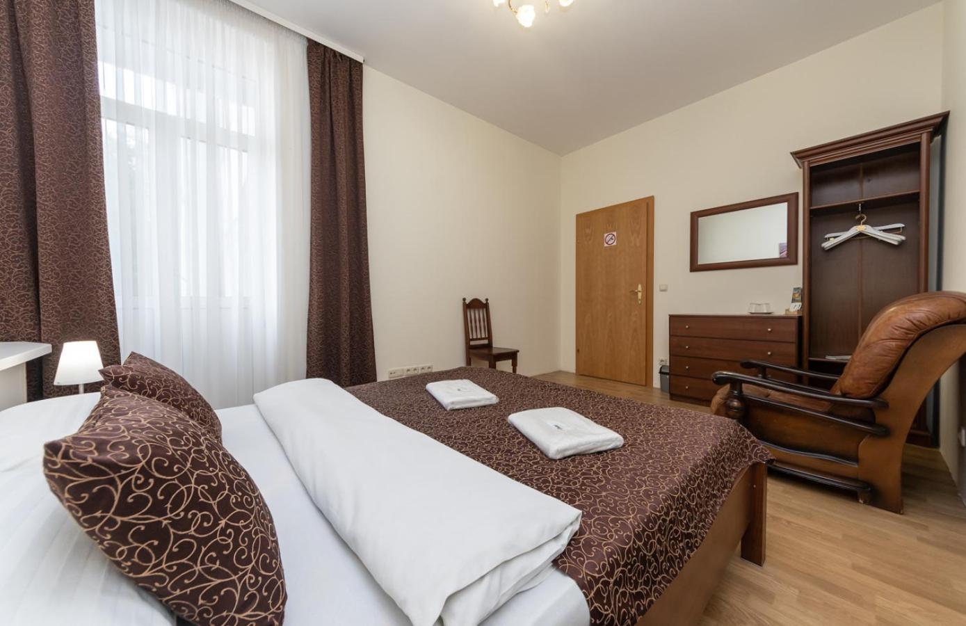Mini-Hotel Guest Residence Kyiv Exterior foto