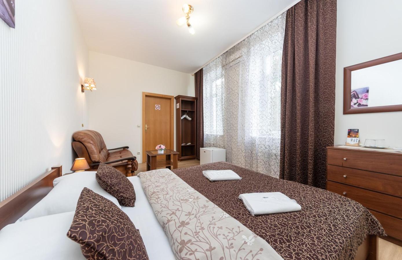 Mini-Hotel Guest Residence Kyiv Exterior foto